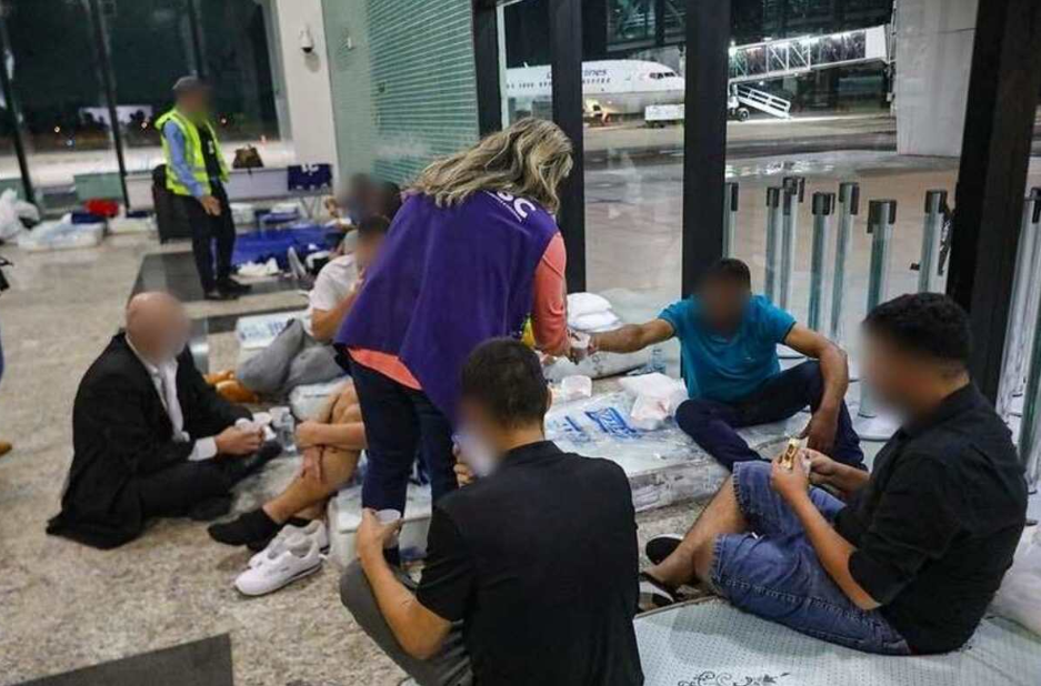 Governo aponta “desrespeito aos direitos fundamentais” de brasileiros deportados